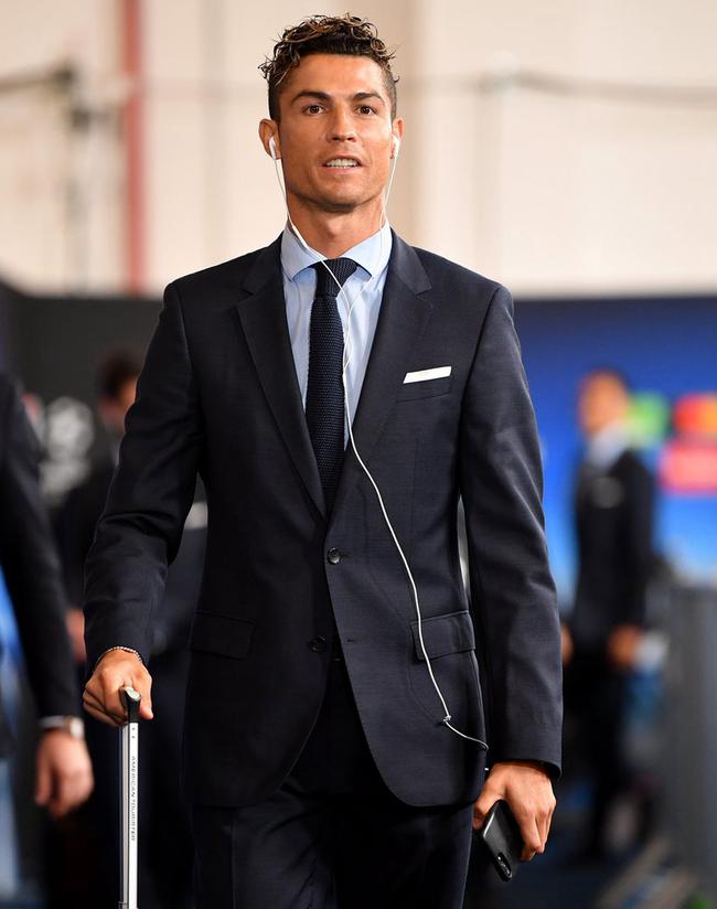 ChatGPT评21世纪最伟大运动员：博尔特第1，梅西第3，C罗第4（ChatGPT评选21世纪顶级运动员榜：博尔特夺魁，梅西第三，C罗第四）