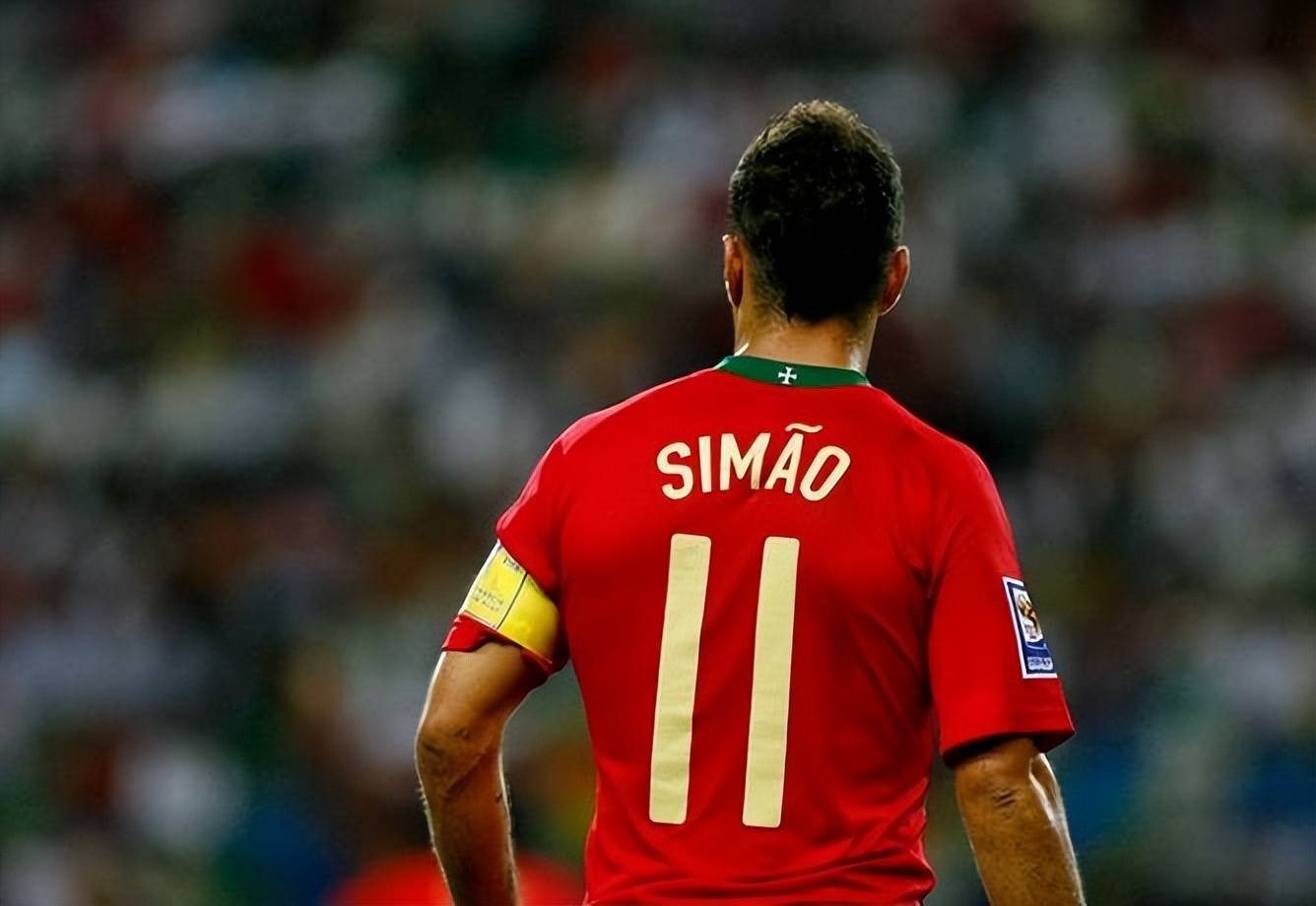 汉密尔顿夺得F1中国大奖赛冲刺赛冠军央视体育.